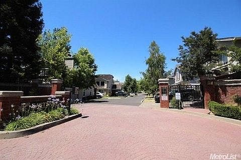 1st image of 4023 Eastwood Village Ln