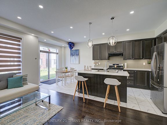 5th image of 12 McLaren Ave