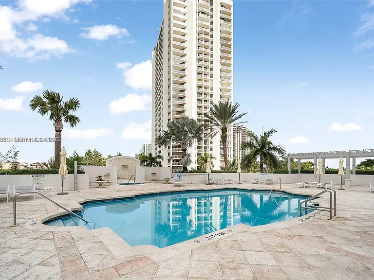 19400 Turnberry Way #321 — Photo 9