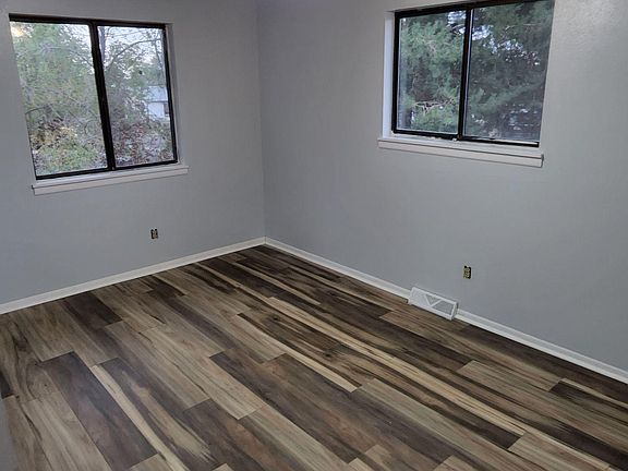 5th image of 817 30th Avenue Pl