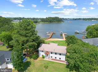 19 Avalon Dr, Colonial Beach, VA 22443