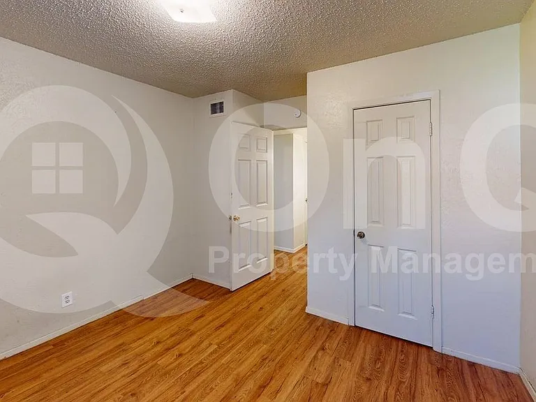 410 Bryan St #17 — Photo 12