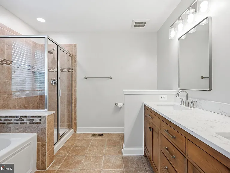 53 Overlook Dr — Photo 41
