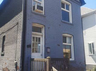 453 Main St W #2, Hamilton, ON L8P1K5