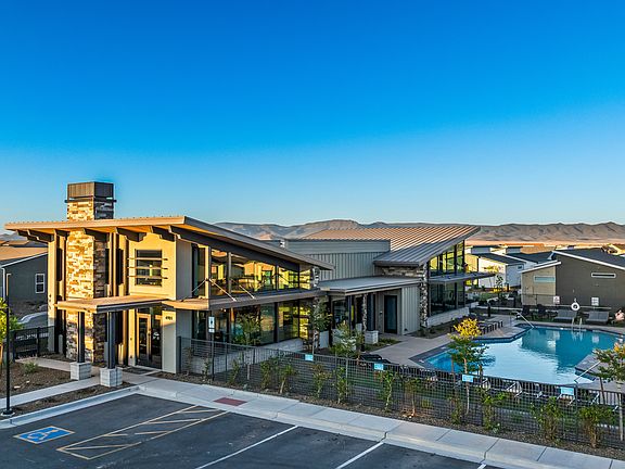 The Flats at Jasper - Clubhouse