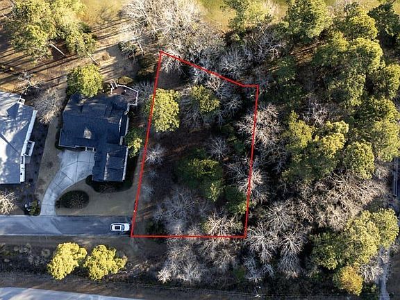 2nd image of 413 River Crest Dr #7