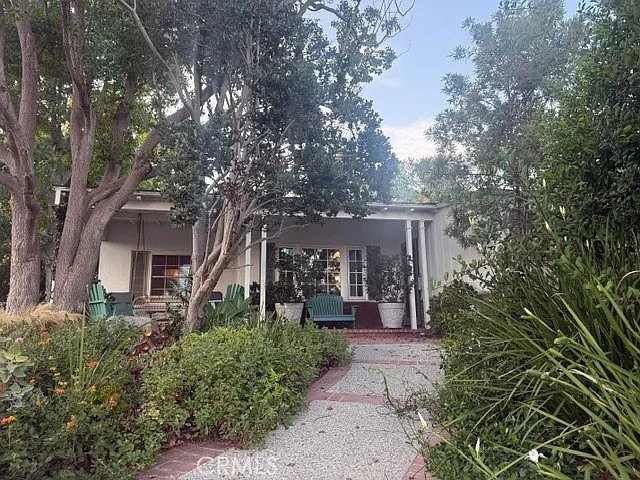 1701 Pier Ave