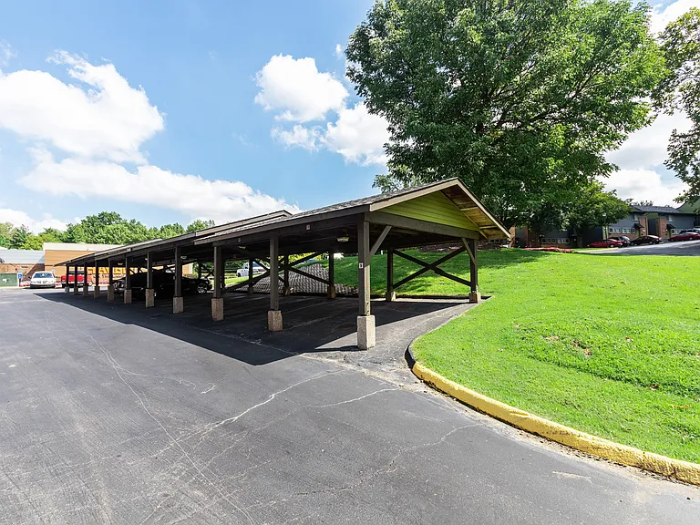 Covered Parking | Apartments For Rent Maryland Heights Missouri | Haven on The Lake