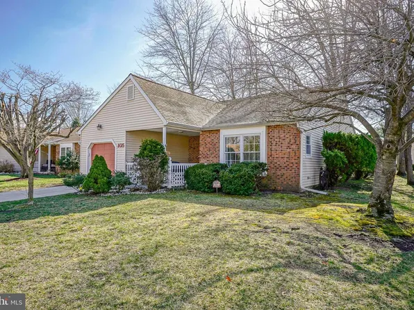 105 Lakebridge Dr, Deptford, NJ 08096