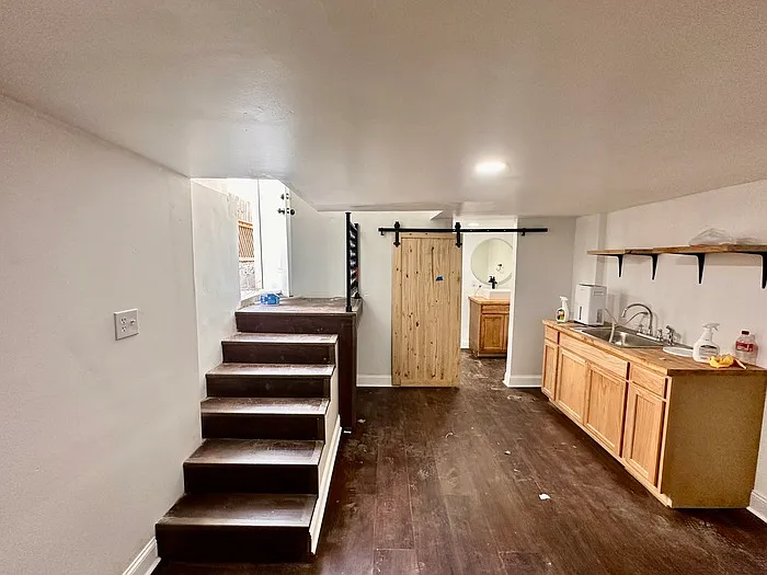 621 N Parker Ave #BASEMENT STUDIO APAR — Photo 7