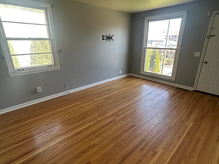 1705A 15th Ave S — Photo 13