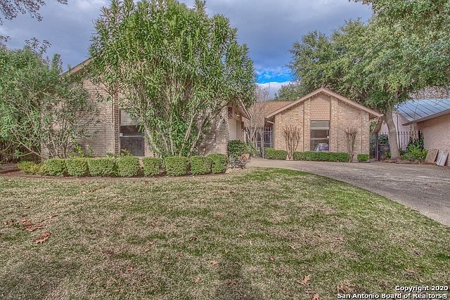 1st image of 3762 Hunters Circle St