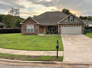 605 Amherst St, Kathleen, GA 31047