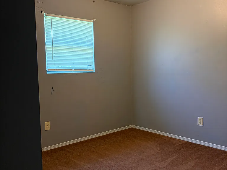 1006 E Griggs St #B — Photo 3