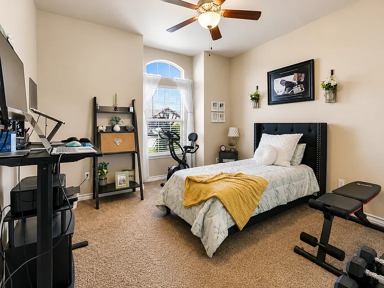 7649 Granite Dr — Photo 15