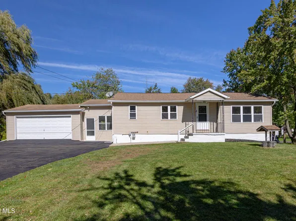 167 Guideboard Road, Waterford, NY 12188