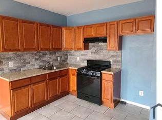 265 S 8th St #2L, Newark, NJ 07103