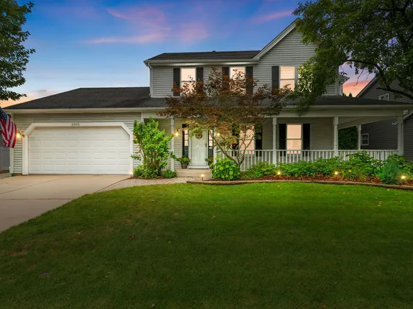 2032 Swan Ln, Elgin, IL 60123