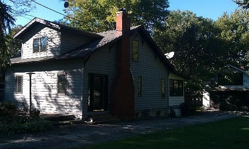 1st image of 26642 W Woodland Ave