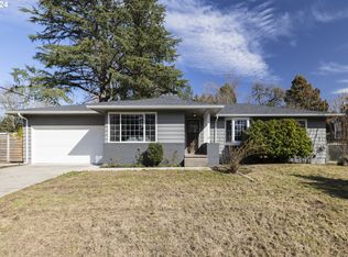 15810 SE Oatfield Rd, Milwaukie, OR 97267
