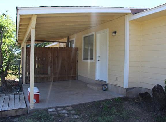 3rd image of 313 Highland Estates Dr