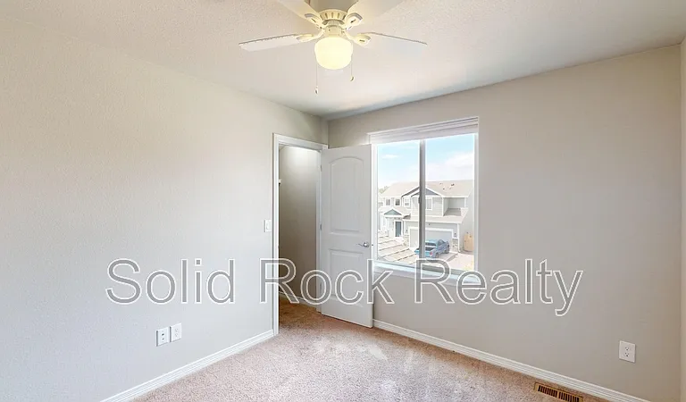 5323 Pabst Dr — Photo 14