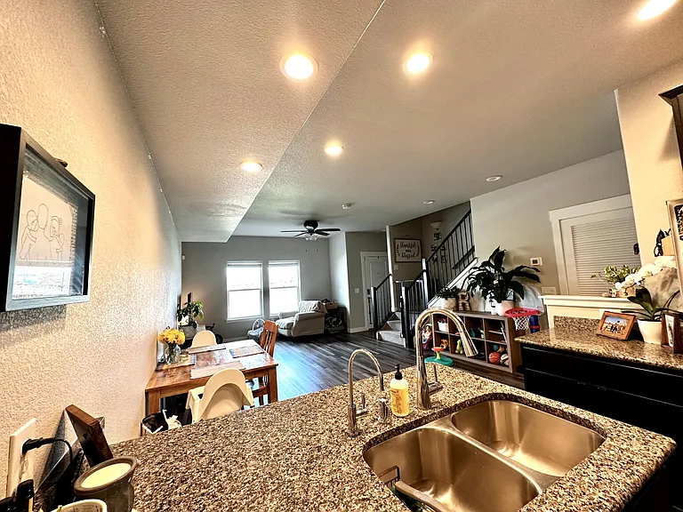 6555 Carriage Meadows Dr — Photo 5