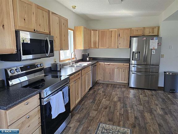 2nd image of 703 6th St NW