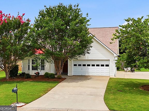 5th image of 216 Lee Ct