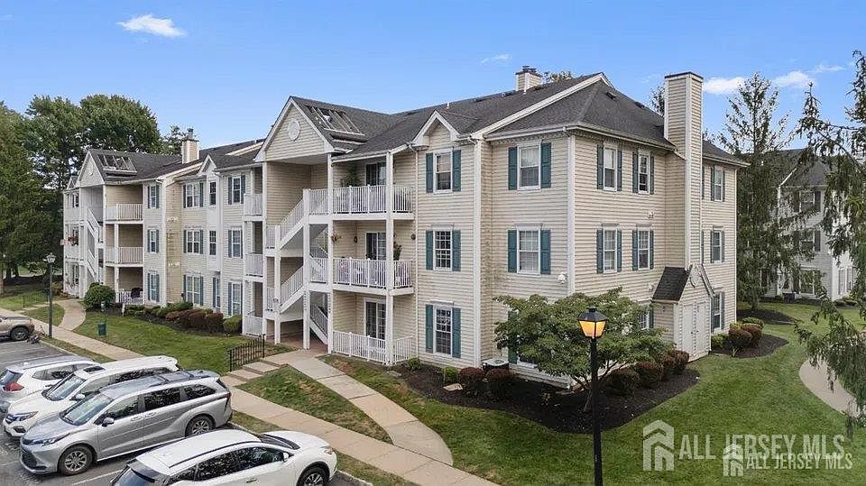 1st image of 251 Kempsey Dr