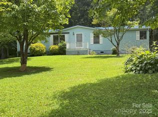 1241 26th St SW, Hickory, NC 28602