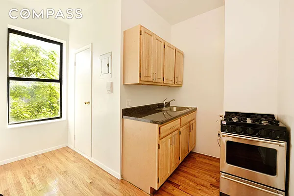 Rented by Compass | media 8