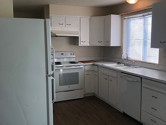 4th image of 1450 Baker 1451 Ashland #3