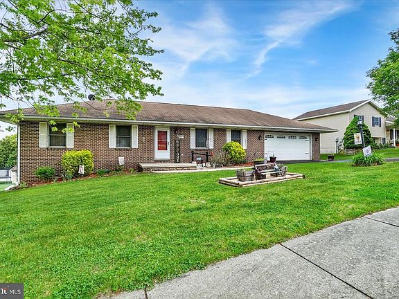 2nd image of 213 Lartry Dr