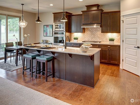 4th image of 2032 142nd Street Ct S