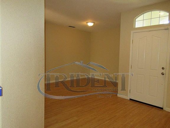 5th image of 1564 Parc East Dr