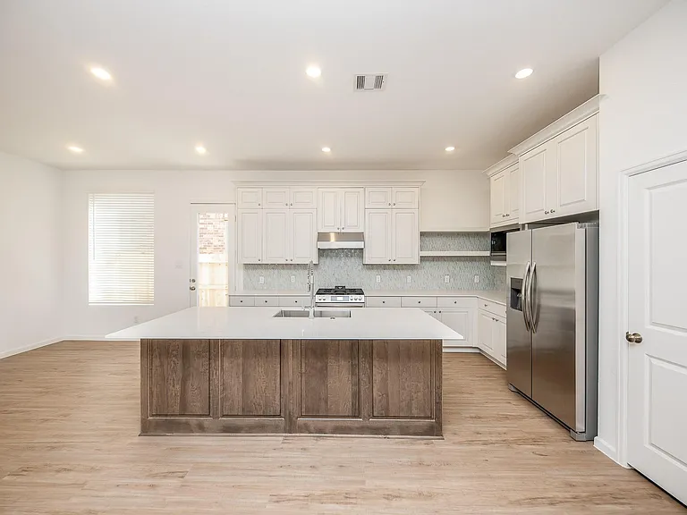 27035 Flower Isle Ln — Photo 6