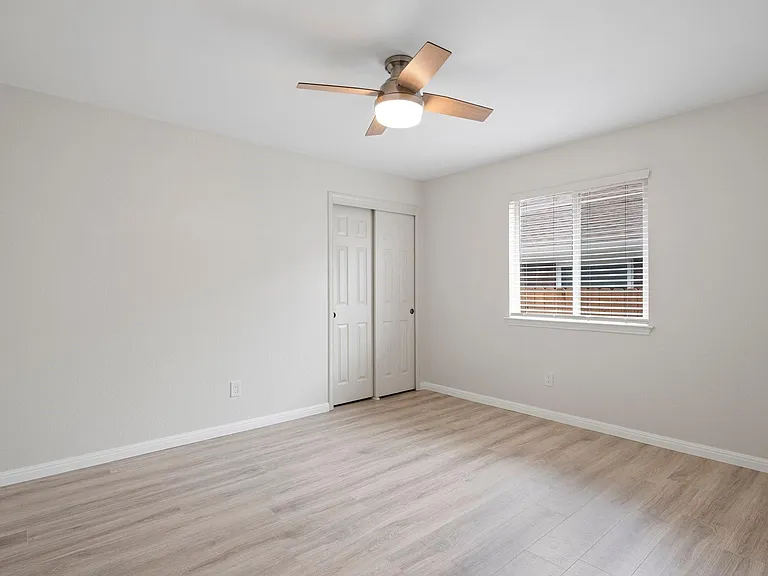 1408 Deer Ledge Trl — Photo 26