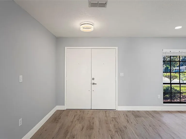 8312 Roxboro Dr — Photo 3