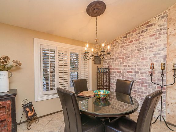 Formal Dining