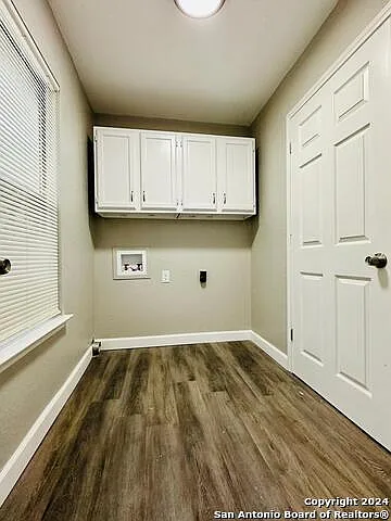 4611 Crested Land — Photo 15