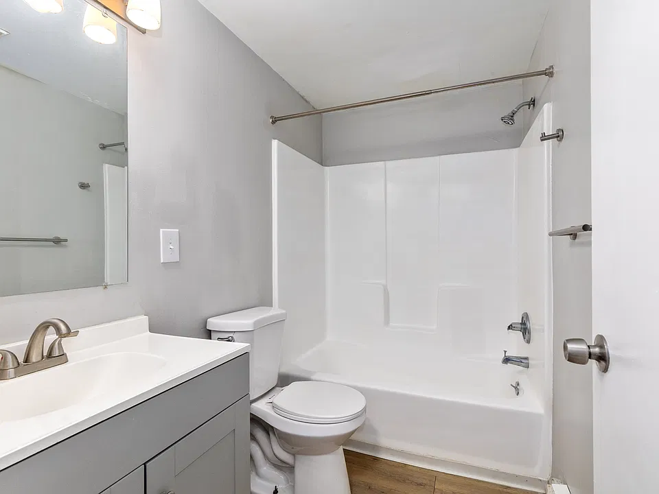 130 S Clarendon St #3