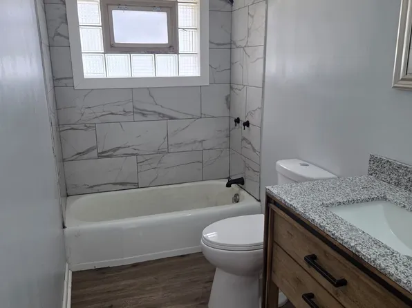 6107 W Leon Ter APT 3, Milwaukee, WI 53218