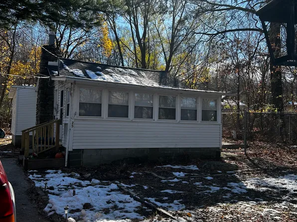 25 Orchard Trl, Monroe, NY 10950