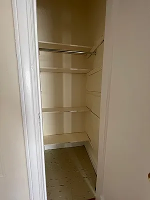 Rented by Lang Realty LLC | media 7