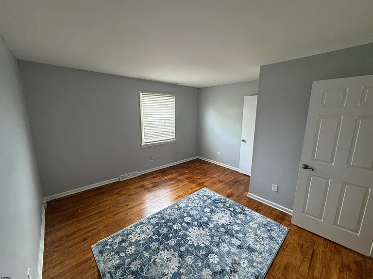 8208 Lagoon Dr — Photo 18
