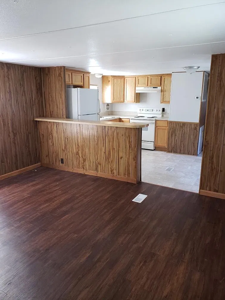 2 bed, 1.5 bath, $1,100 — Photo 3