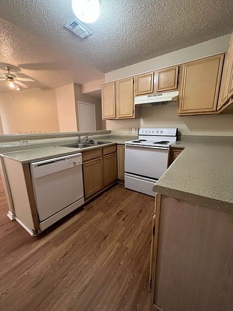 1st image of 4528 Ebbtide Ct #4528