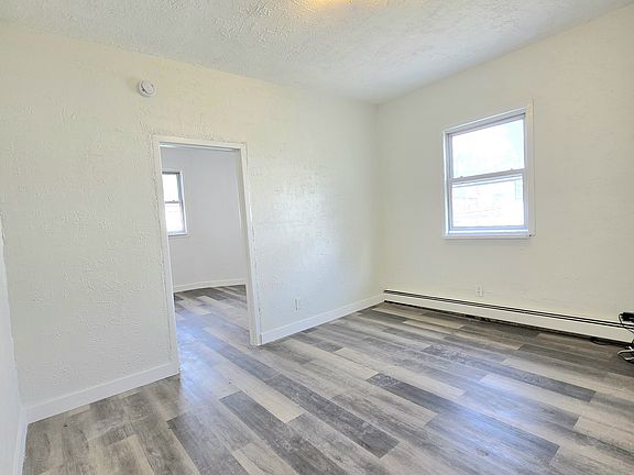 5th image of 42 Smith St #6