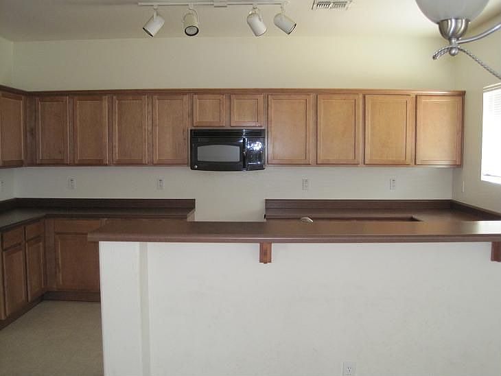 2nd image of 1629 W Dugan Dr